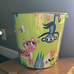 Nwt Kids Decorative Metal Bucket with Pink Leopard & Blue Monkey 9” high